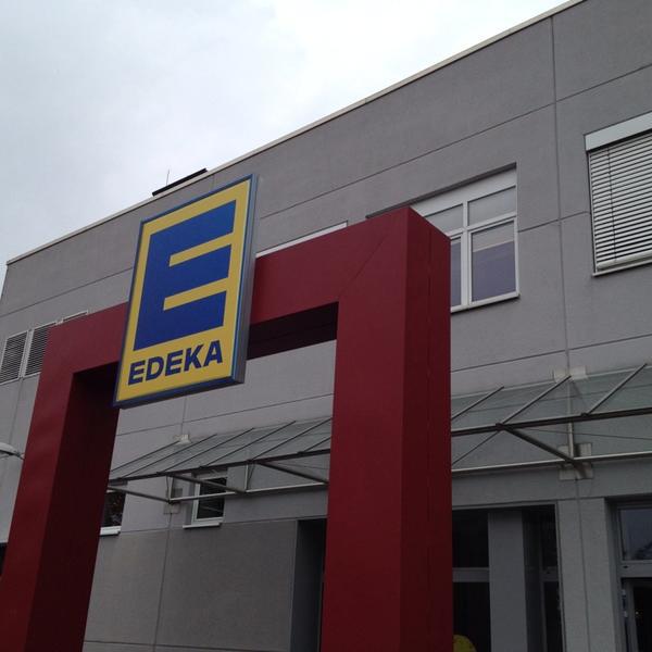 Photo taken at EDEKA-Center Gronemann by Peter ®. on 10/5/2013