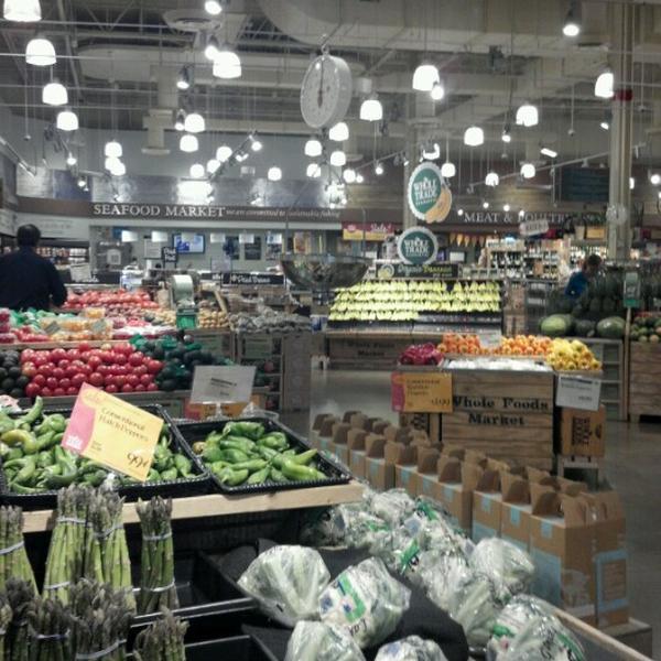 Photo taken at Whole Foods Market by Lorena H. on 9/24/2012-伊利诺州内珀维尔第75大街2607号 Photo taken at Whole Foods Market by Lorena H. on 9/24/2012