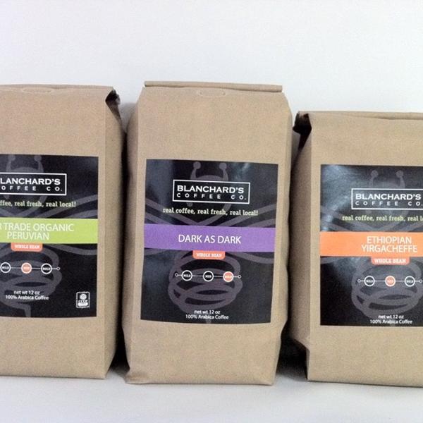 Photo taken at Whole Foods Market by S R. on 5/13/2011-美国弗吉尼亚州格伦 - 阿伦西广场街11173 Photo taken at Whole Foods Market by S R. on 5/13/2011