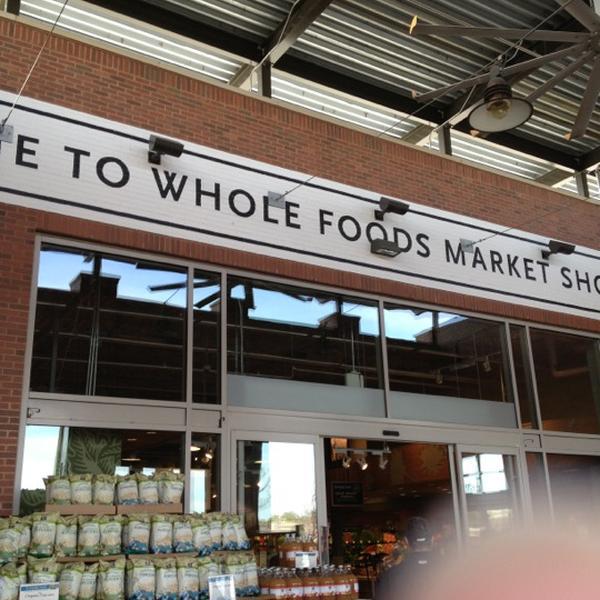 Photo taken at Whole Foods Market by Angela L. on 1/5/2013-美国弗吉尼亚州格伦 - 阿伦西广场街11173 Photo taken at Whole Foods Market by Angela L. on 1/5/2013