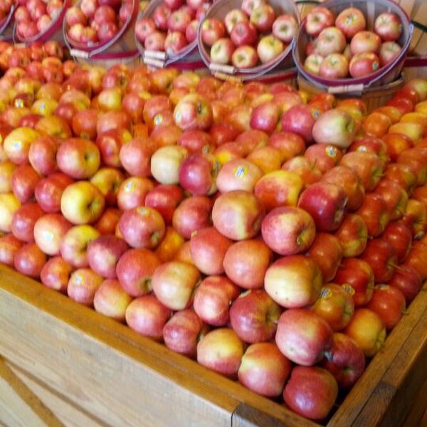 Photo taken at Whole Foods Market by Darrell C. on 9/30/2012-美国弗吉尼亚州格伦 - 阿伦西广场街11173 Photo taken at Whole Foods Market by Darrell C. on 9/30/2012