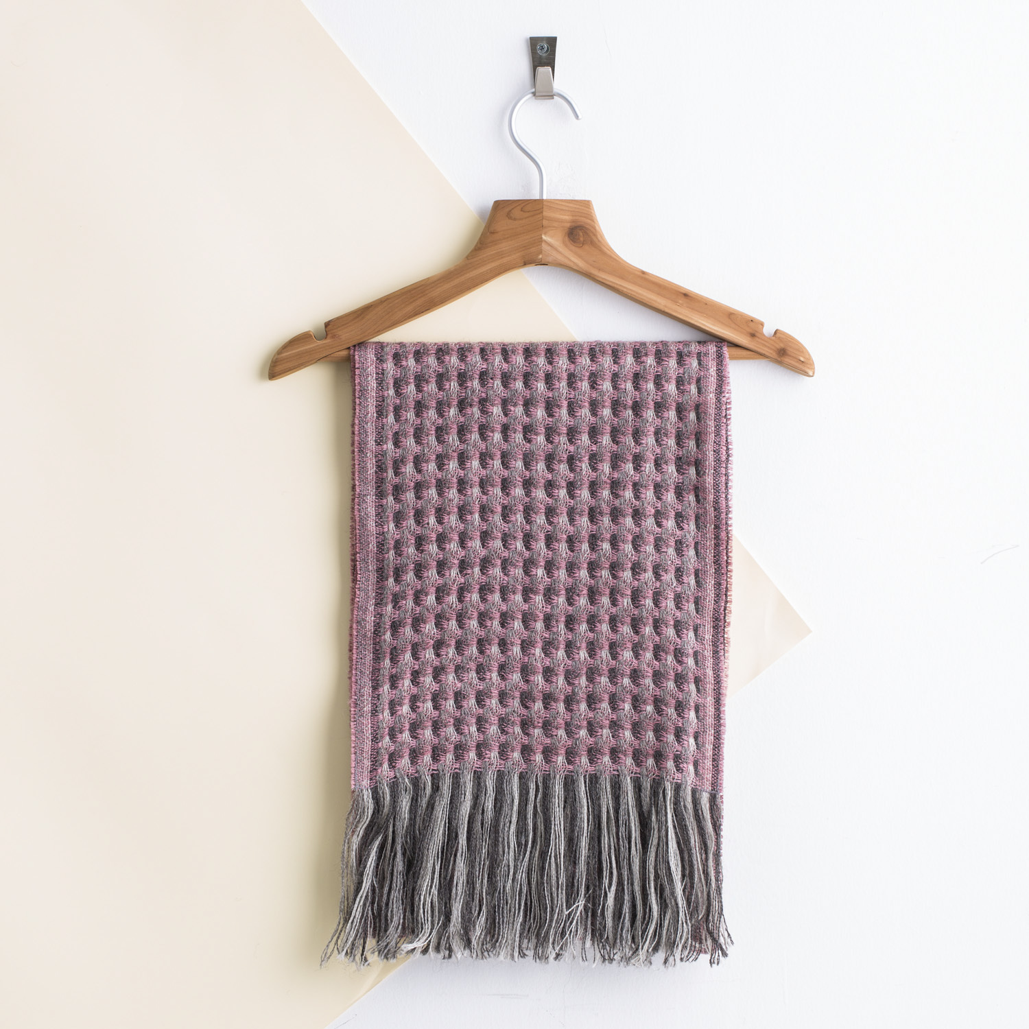 新西兰进口亚麻围巾-Stansborough贝壳杉灰色围巾