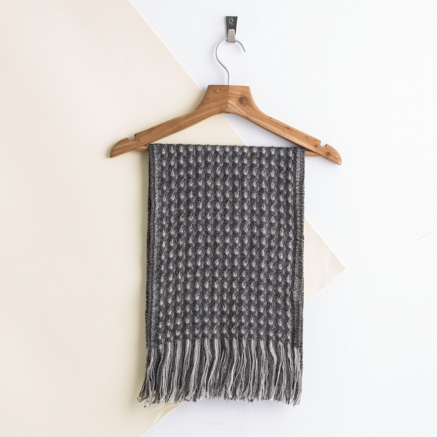 新西兰进口女式毛线围巾-Stansborough贝壳杉灰色围巾