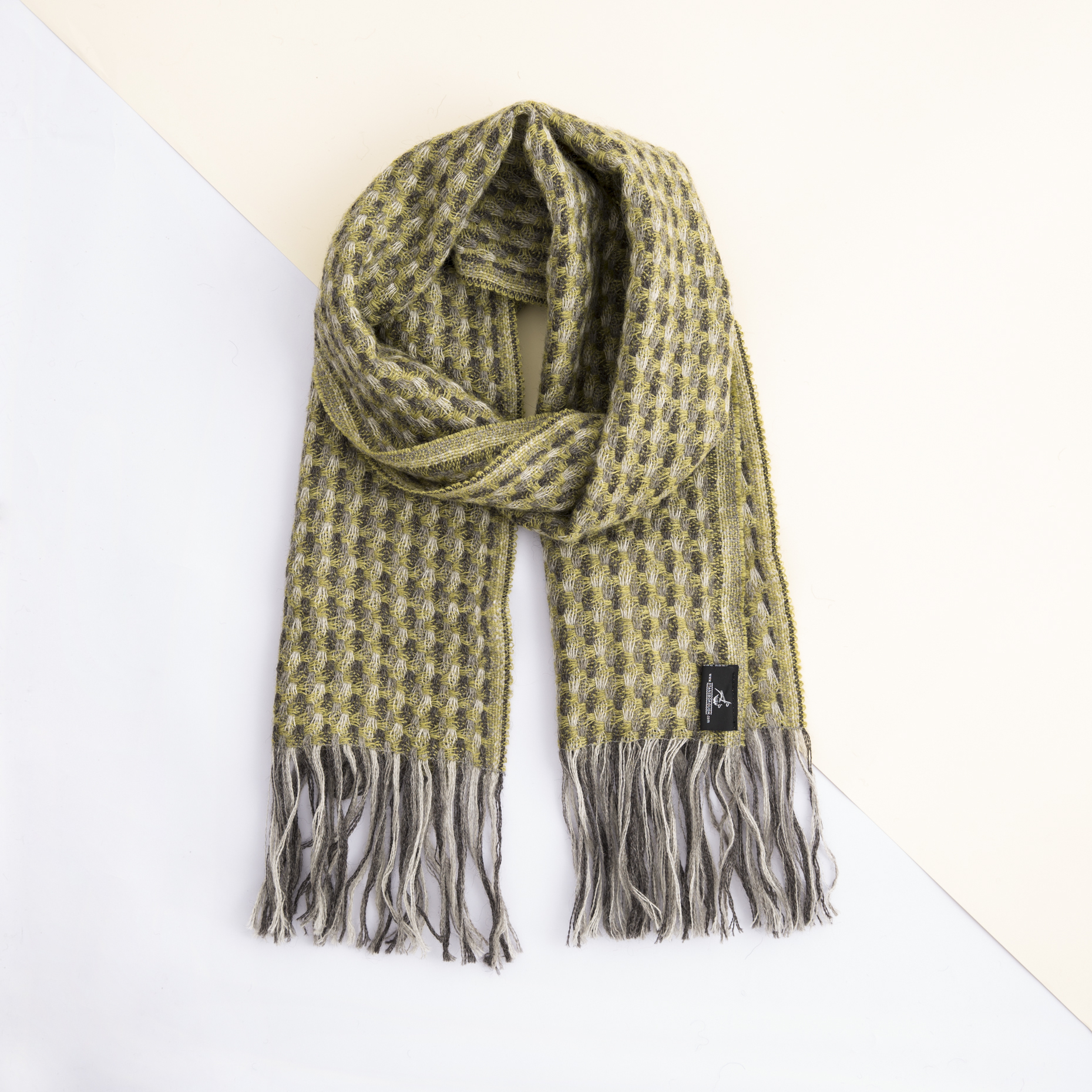 新西兰进口山羊绒围巾-Stansborough贝壳杉灰色围巾 - 山羊绒围巾 新西兰进口山羊绒围巾-Stansborough贝壳杉灰色围巾 - 山羊绒围巾