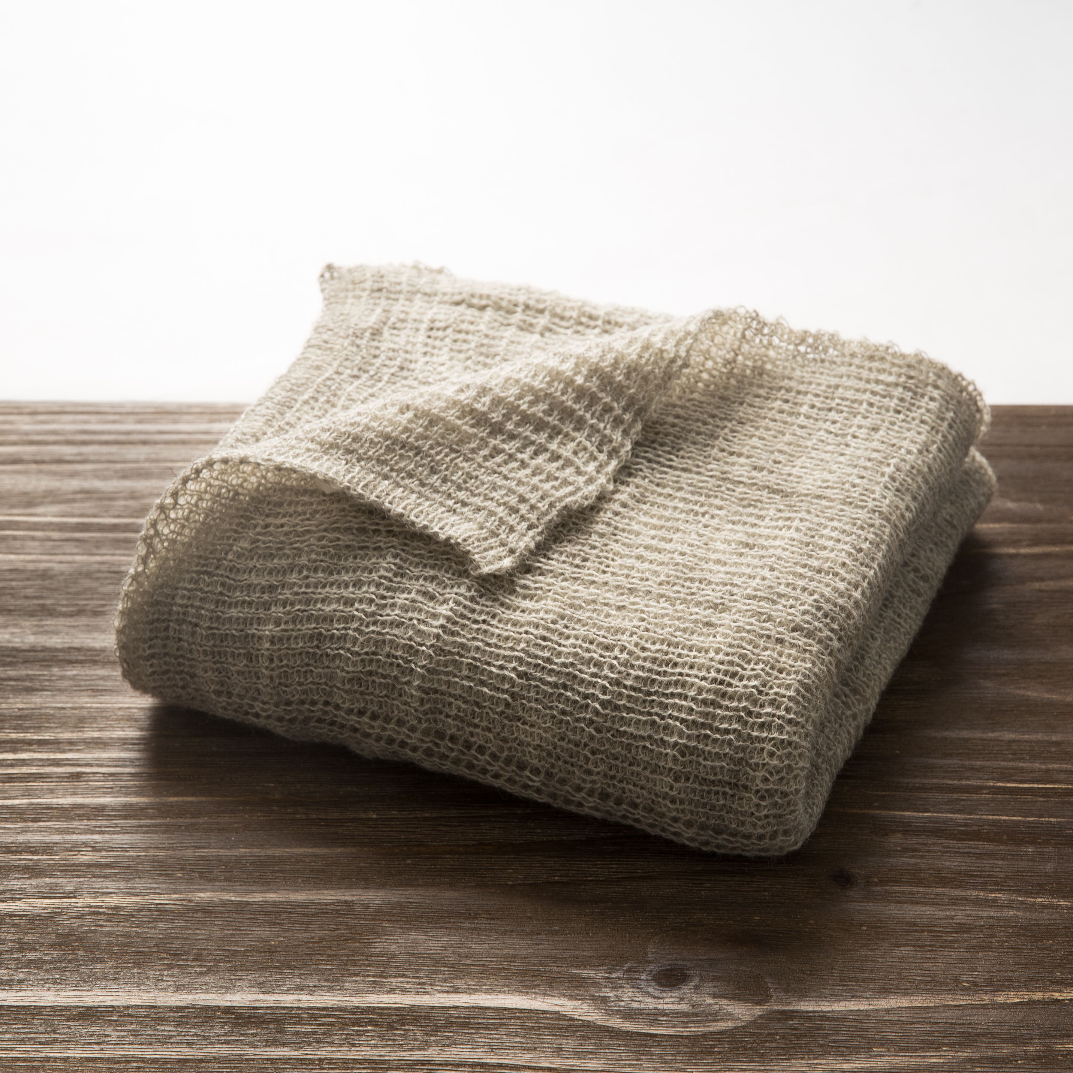 新西兰原产Stansborough指环王灰羊毛针织婴儿车毯盖毯 新西兰原产Stansborough指环王灰羊毛针织婴儿车毯盖毯