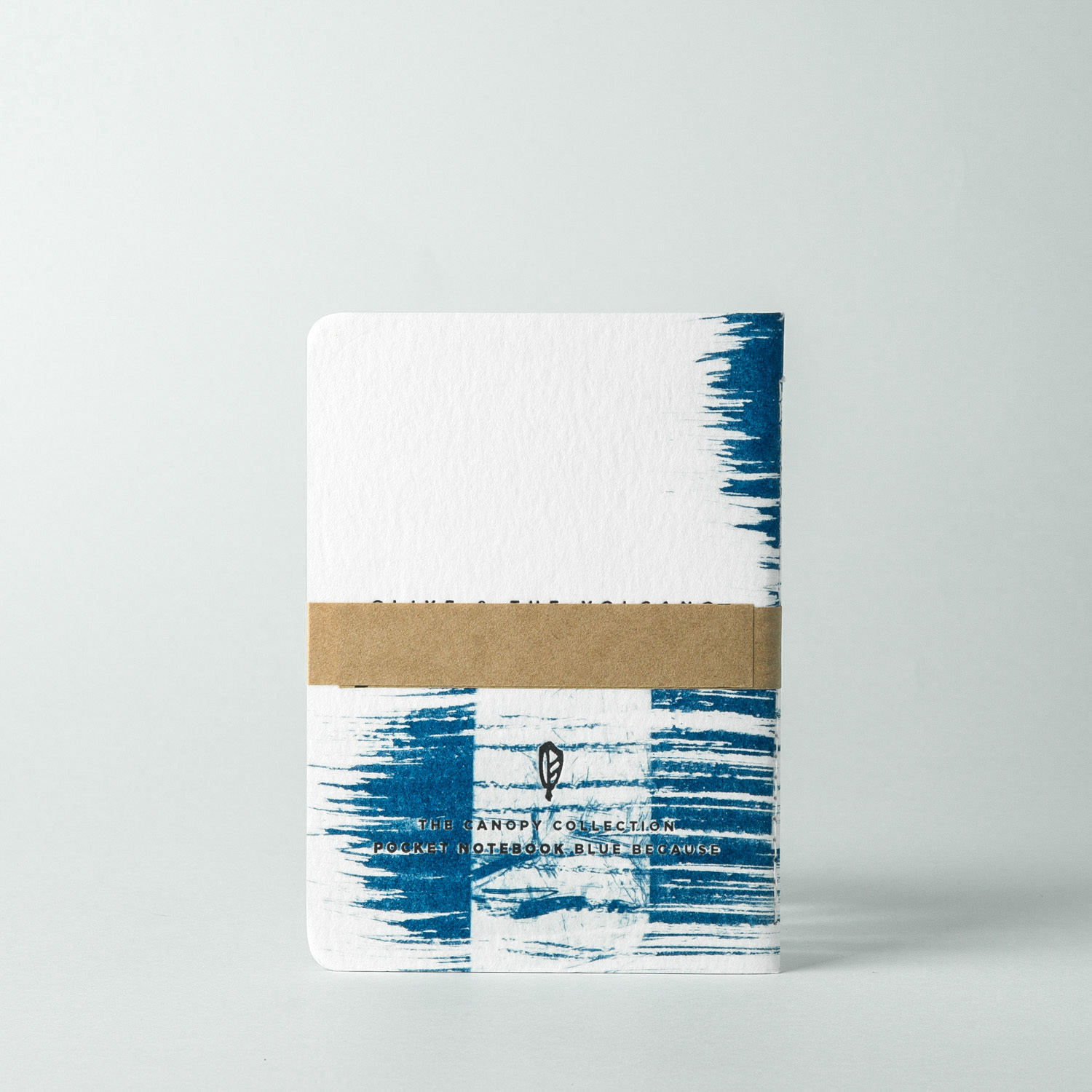 澳大利亚进口口袋型笔记本-Olive and the Volcano凸版印刷口袋笔记本A6（梦幻蓝）线装本