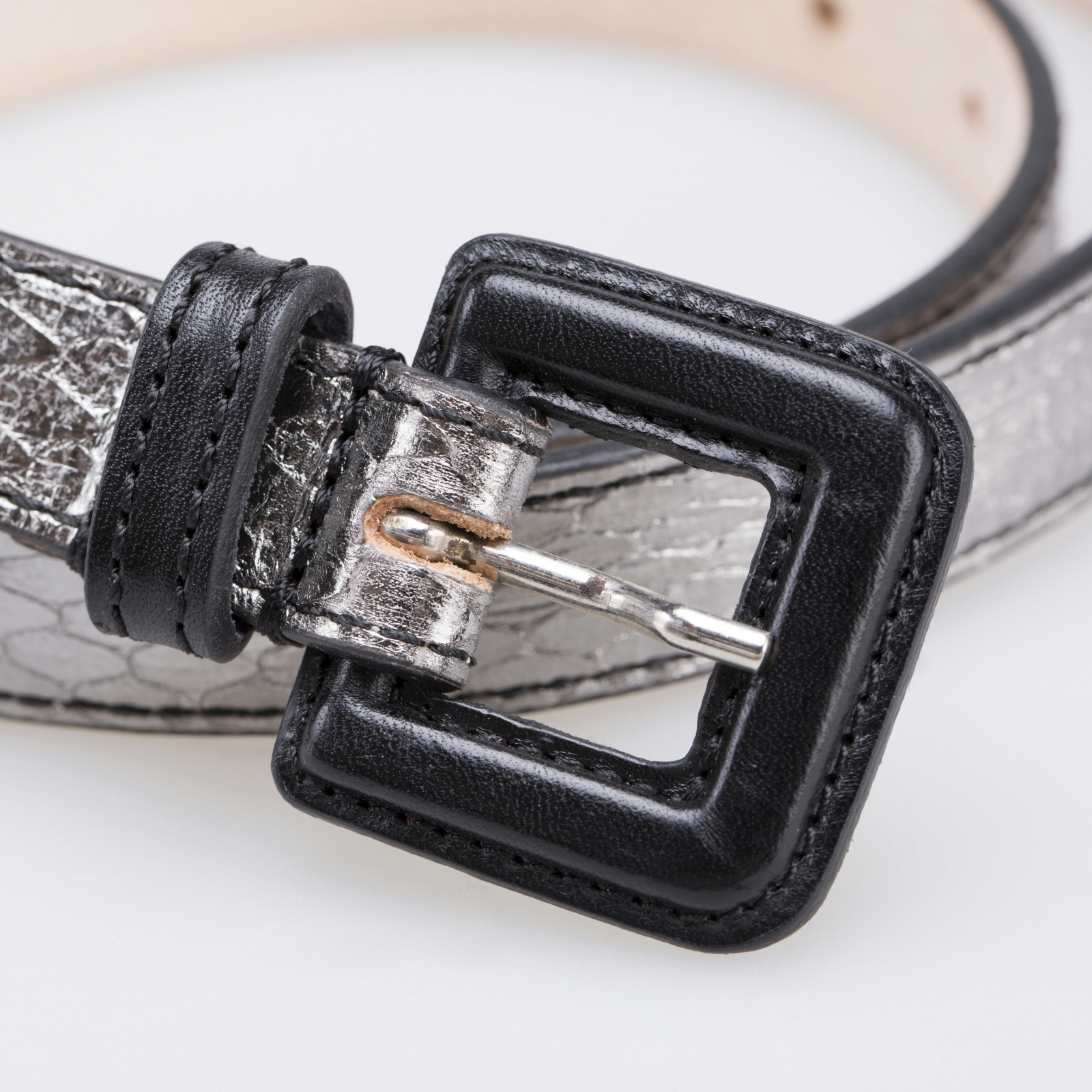 意大利进口名牌腰带-Martinica亮色仿蛇纹皮带