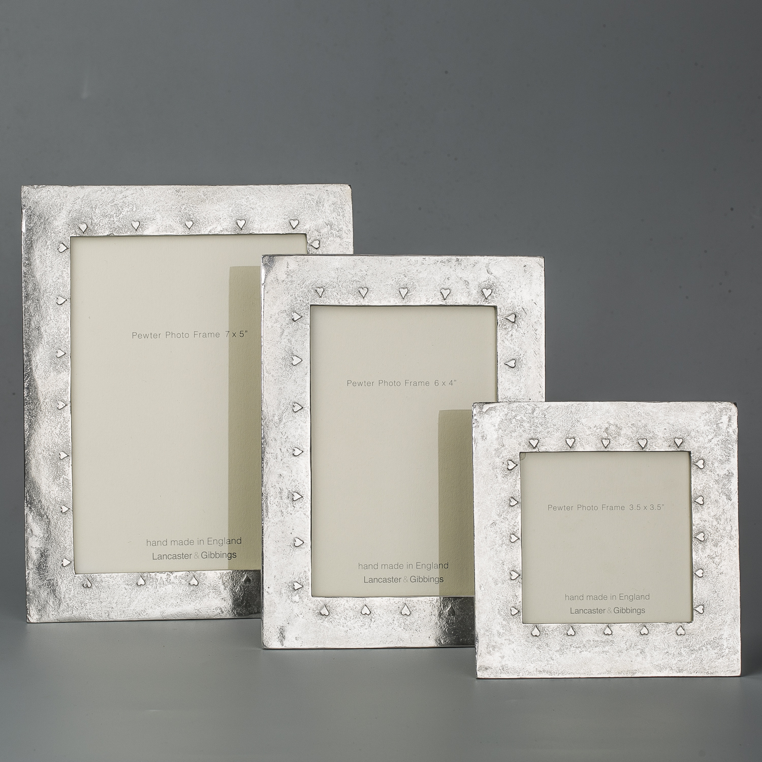 英国进口婚纱照相框-Lancaster and Gibbings爱心锡制相框