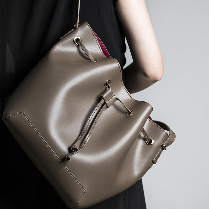 意大利进口迷你水桶包-Andrea Cardone真皮水桶包