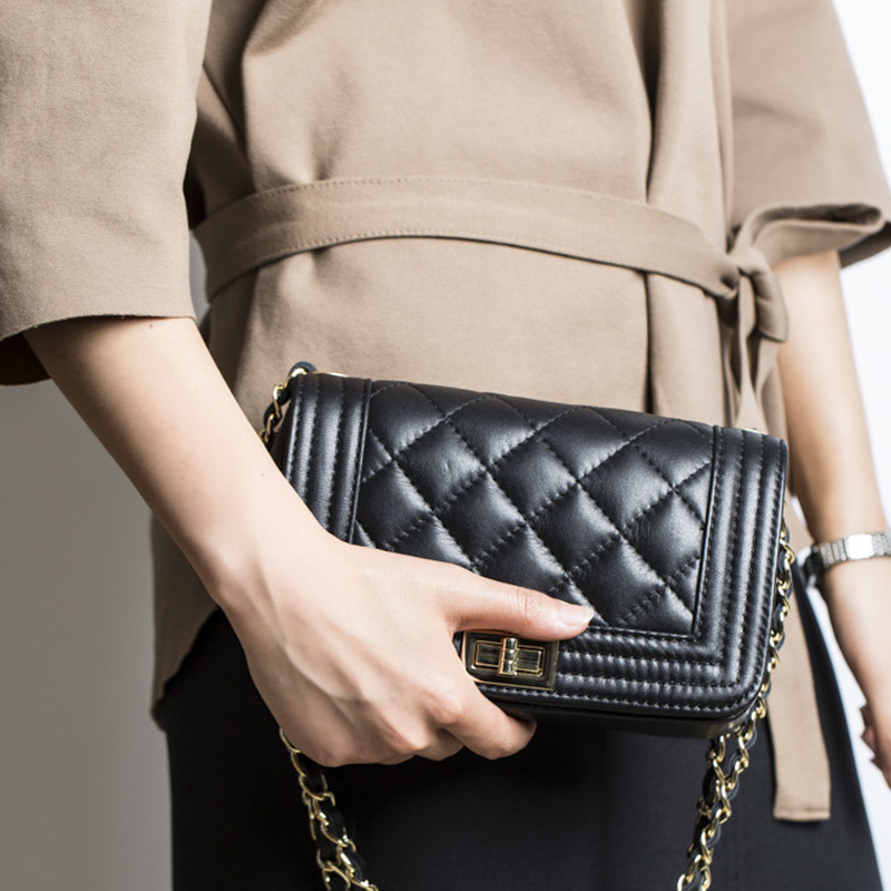 意大利进口女式挎包-Andrea Cardone真皮经典菱格挎包