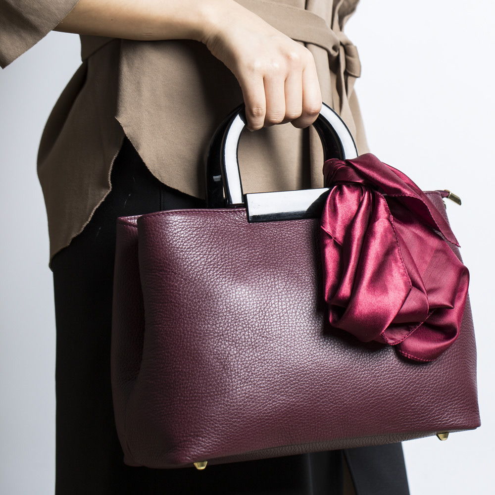 意大利进口女士手提包包-Andrea Cardone真皮手提包配丝巾