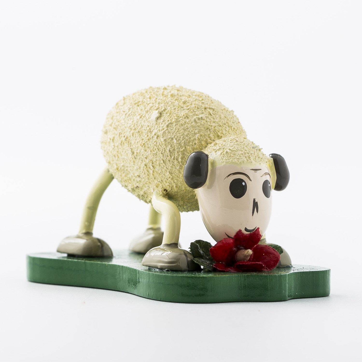 德国进口房间装饰品摆件-Kunstgewerbe Uhlig “闻花香的咩咩羊” 咩咩羊系列