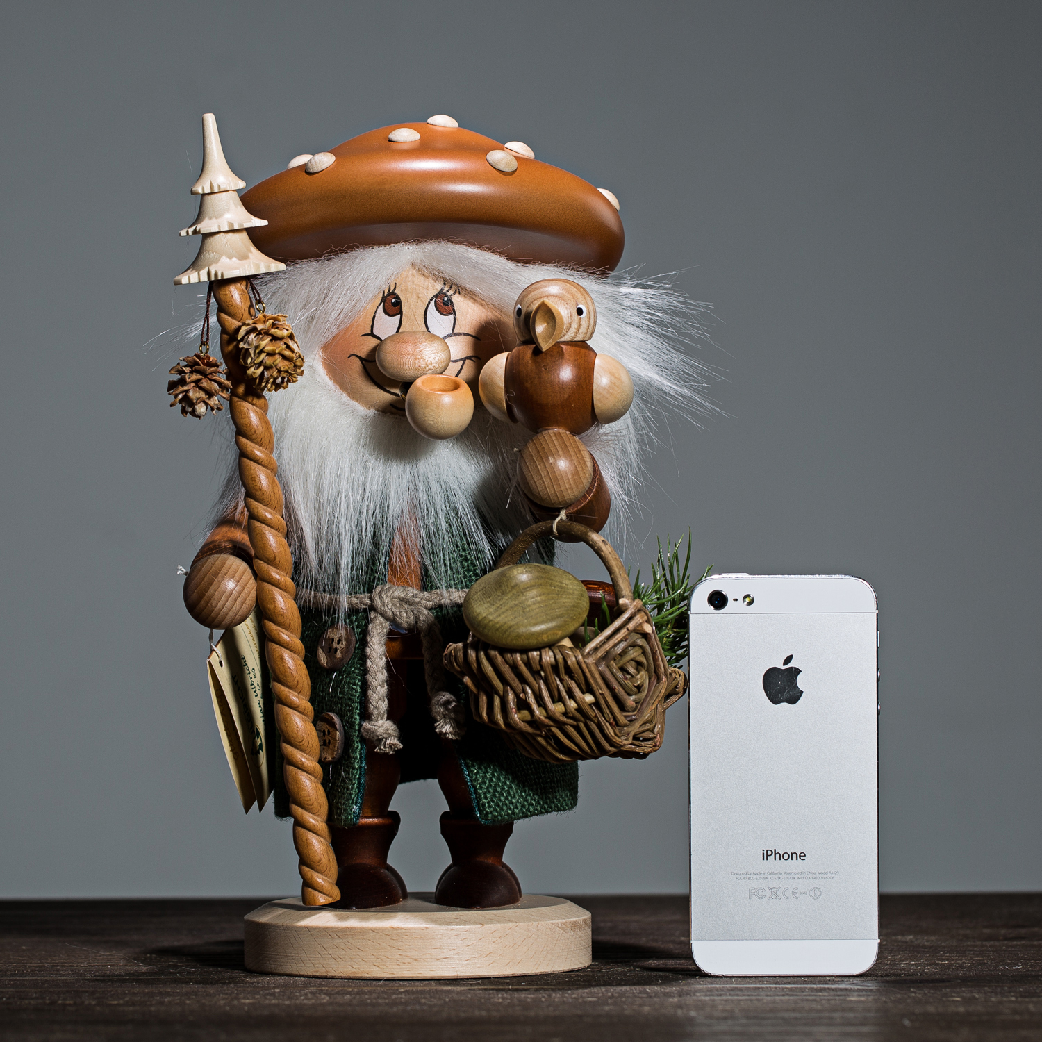 德国香薰木偶-Christian Ulbricht“拾松果的精灵”香薰木偶