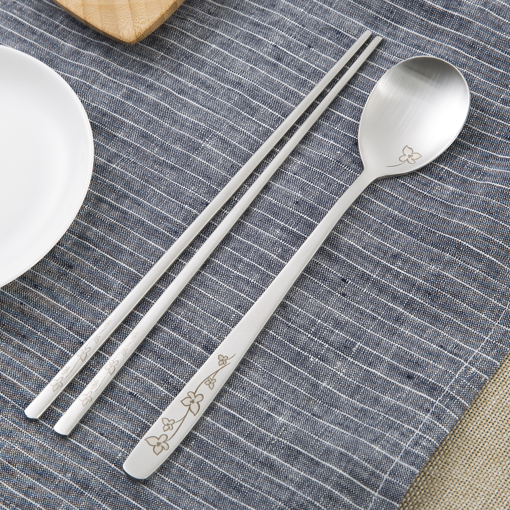 韩国进口不锈钢筷子勺子套装-DMKOREA勺子和筷子套装(1筷子+1勺子)亚光 - 不锈钢筷子勺子套装 韩国进口不锈钢筷子勺子套装-DMKOREA勺子和筷子套装(1筷子+1勺子)亚光 - 不锈钢筷子勺子套装